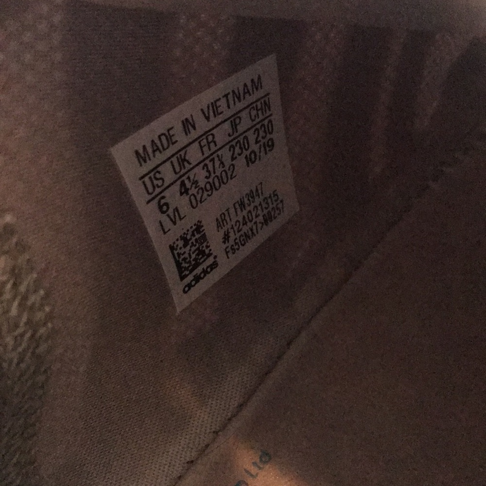 Adidas NMD R1 - Rey Star Wars Women’s Sneaker Tan and Blue - Picture 6 of 6